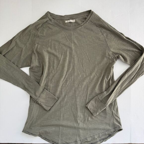 Free People Washed Army Green Arden Tee Size Medium NWOT - Picture 2 of 6